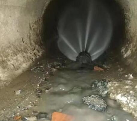东兰市政管道清淤