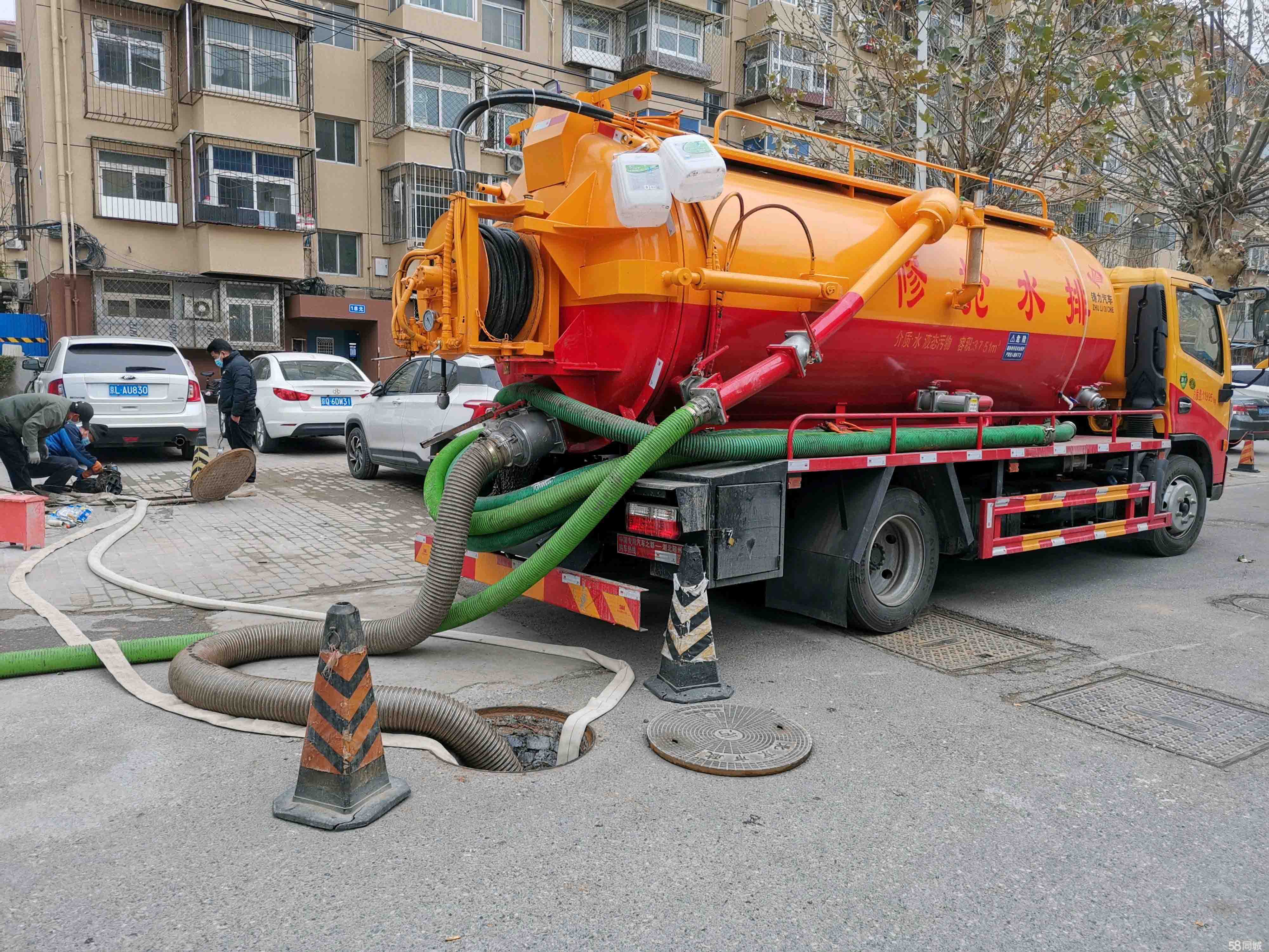 东兰抽粪吸污